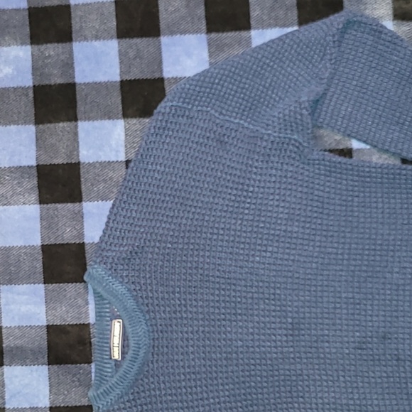 Van Heusen. Crewneck. Cotton-blend thick sweater. Like-new. Men's size XL - Picture 6 of 15